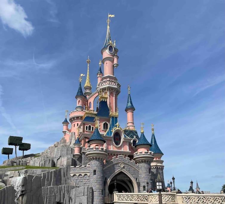 La Dolce Vita *Disney*Paris*Balcon* ماني لو أونغر المظهر الخارجي الصورة